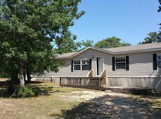 135 Rhonda Dr, Lytle, TX 78052