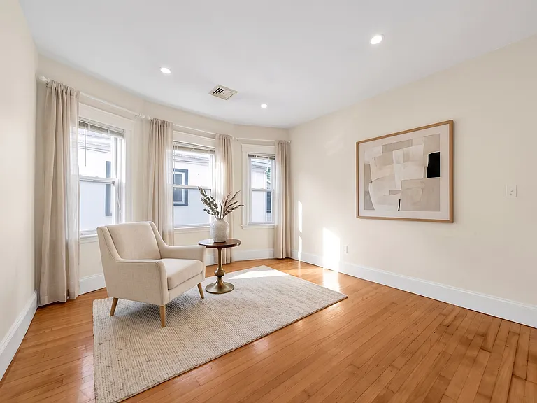 299-301 Alewife Brook Pkwy #3 — Photo 9