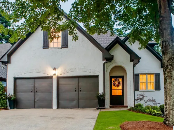 327 Barrington Ct, Irondale, AL 35210