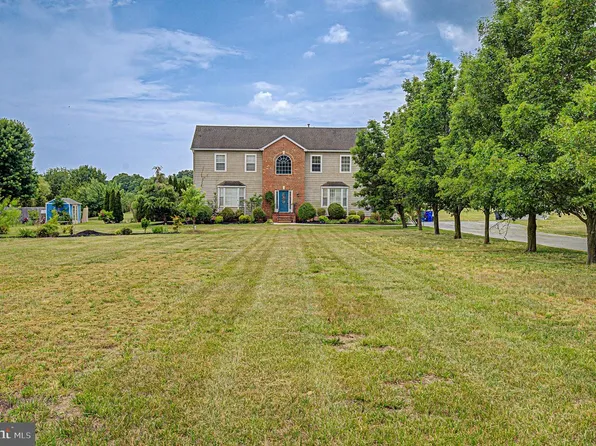 8101 W Buckshutem Rd, Millville, NJ 08332