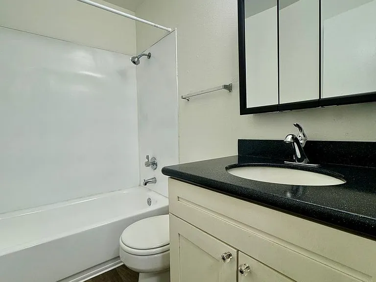4153 SE Cesar E Chavez Blvd #36 — Photo 28