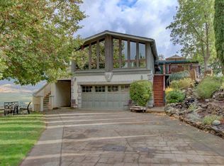 503 W Hilltop Rd, Talent, OR 97540