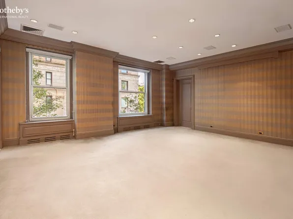 1040 Fifth Avenue image 12 of 15