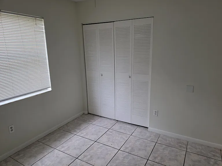 20805 NE 8th Ct #103 — Photo 28
