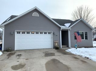 326 W North St, Rochelle, IL 61068