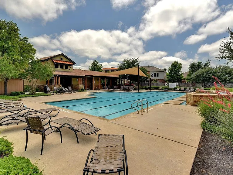 613 Hickory Run Dr — Photo 40