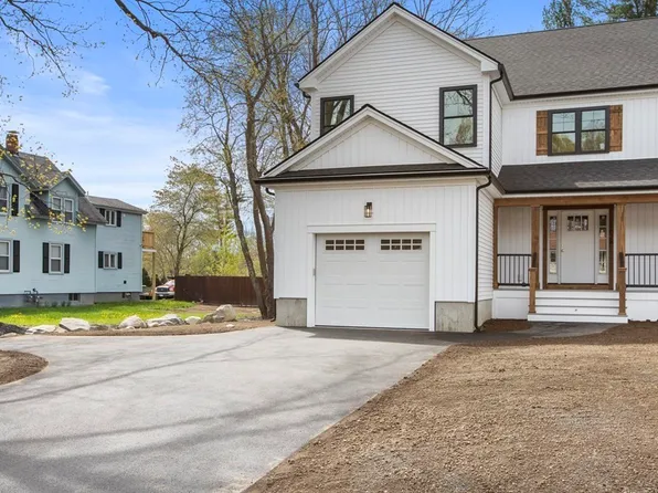 161 Hart St #B, Taunton, MA 02780