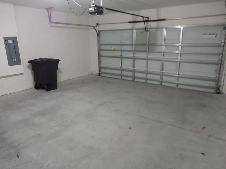 216 Hickory Crse — Photo 20