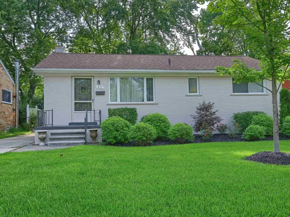 211 S Alice Ave, Rochester, MI 48307