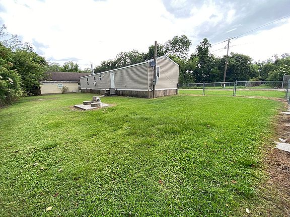 3rd image of 29405 Apricot Ln