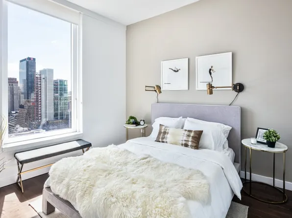 515 West 36th Street image 7 of 23