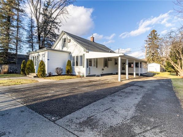 11 Maple St, Florenceville Bristol, NB E7L 3H1