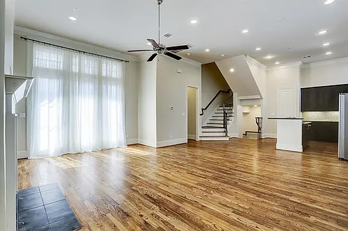 5108 Larkin St Photo 1