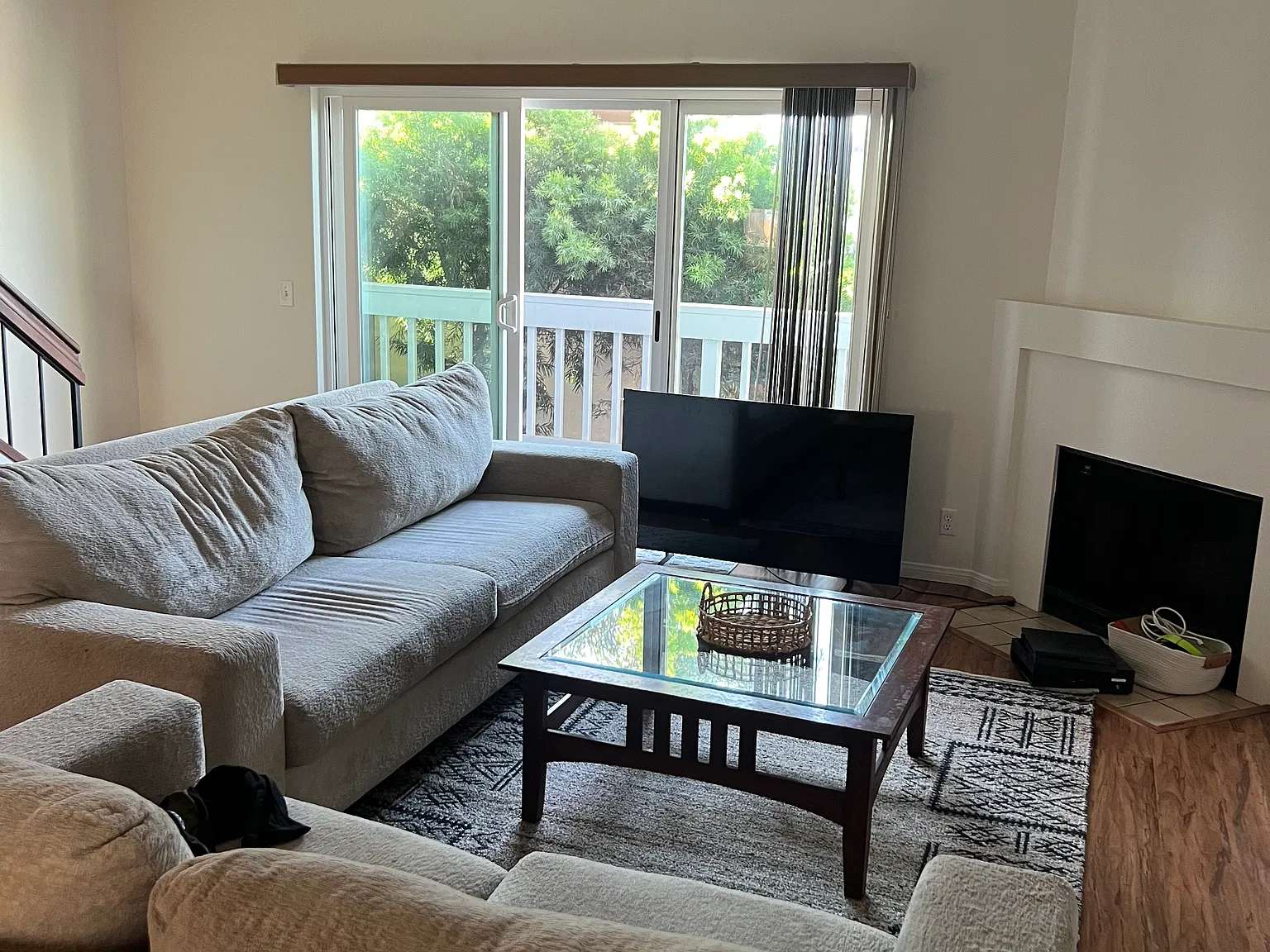 2 bed, 1115 sqft, $2,000 — Photo 3