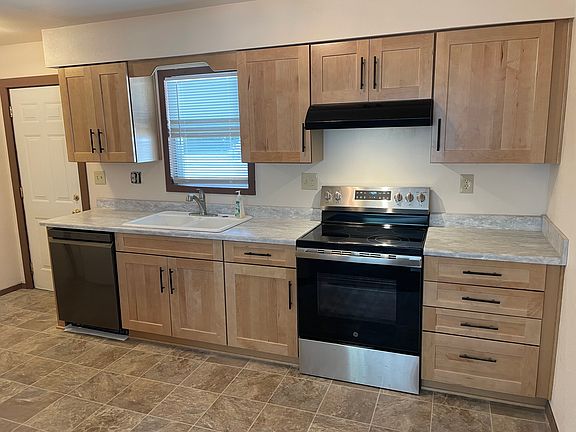 2nd image of 4435 Hager St SE
