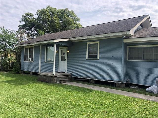 1st image of 220 Terrio Dr