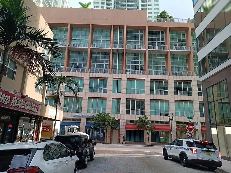 253 NE 2nd St #221 — Photo 3