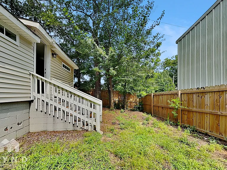 1218 Boyer St — Photo 12