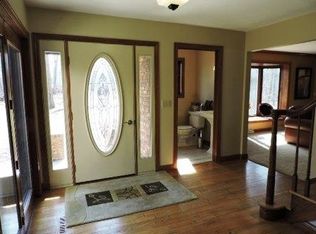 6 Mulberry Ct, Appleton, WI 54913