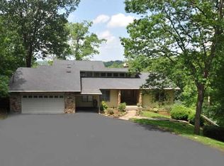 542 Long Needle Rd, Brandenburg, KY 40108