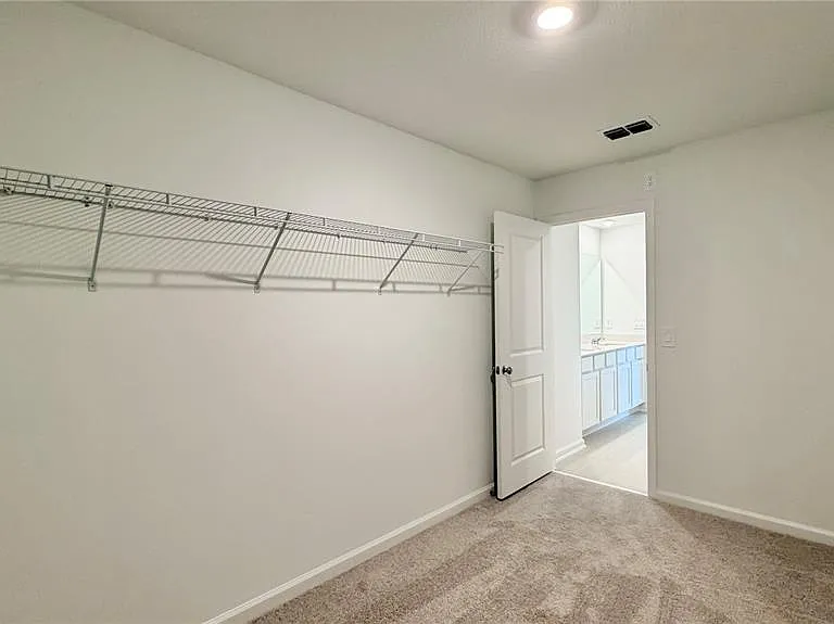 1558 Loxley Trl — Photo 29