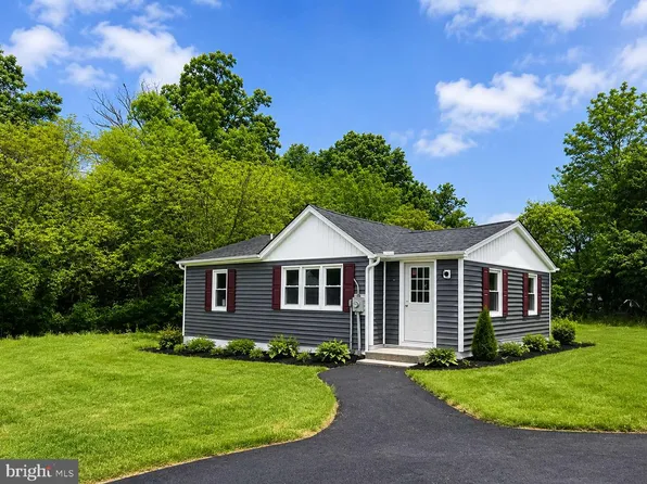 25263 Sotterley Rd, Hollywood, MD 20636
