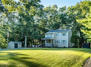 8 Bishop Hill Rd, Johnston, RI 02919
