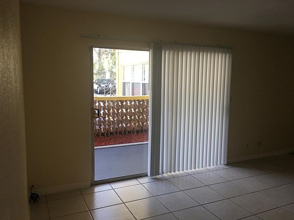 5th image of 716 N Halifax Ave APT 7