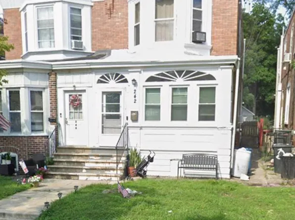 242 Virginia Ave, Milmont Park, PA 19033