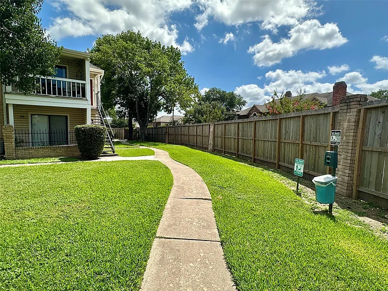 2750 Holly Hall St #1215 — Photo 21
