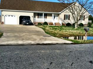 211 Joanna Dr, Elizabeth City, NC 27909