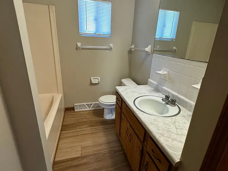 4339 W Bethany Dr — Photo 5