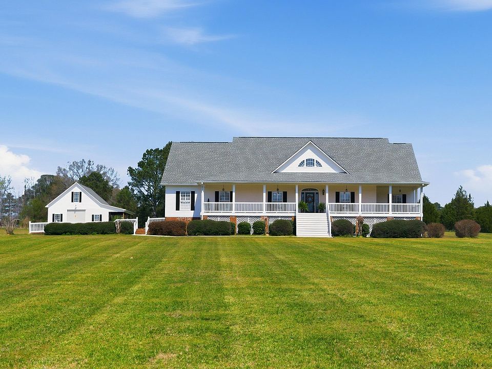 1st image of 64 Mistletoe Ln