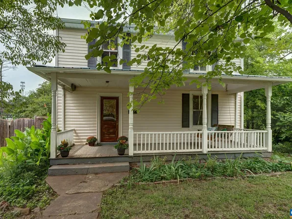 1411 Burgess Ln, Charlottesville, VA 22902