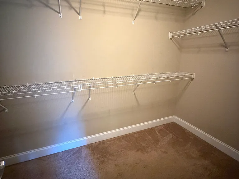 619 Uniola Dr — Photo 21