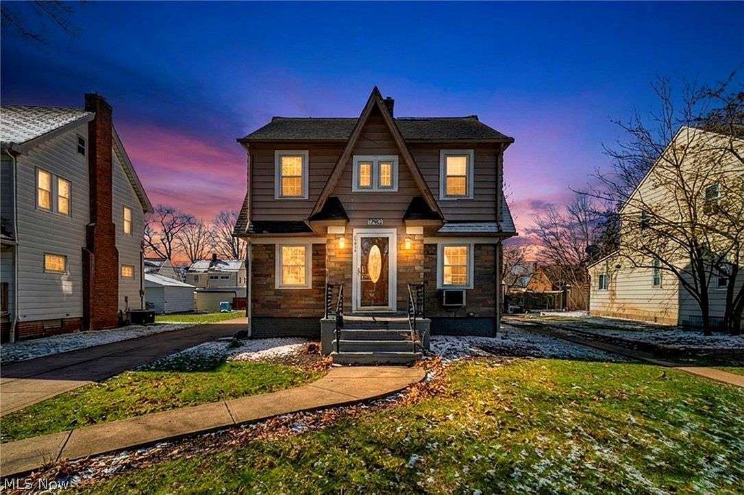 17913 Flamingo Ave, Cleveland, OH 44135 | Zillow