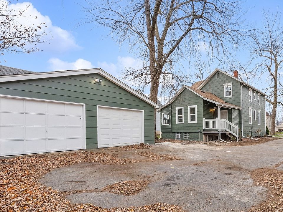 2nd image of 16013 S Park Ave