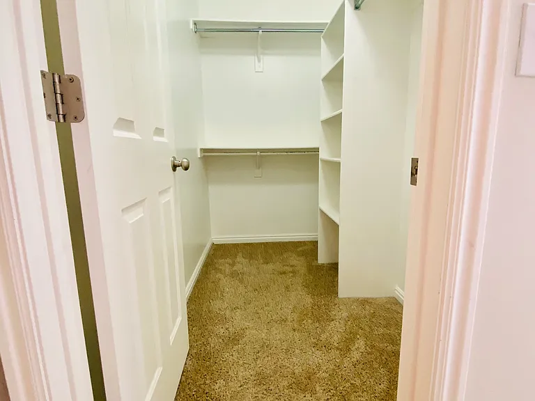 428 E Park Oak Pl — Photo 15