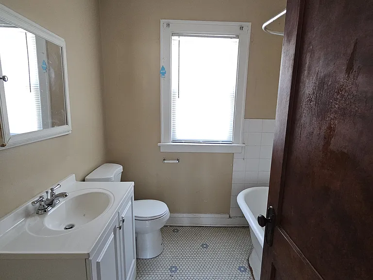 10040 S State St #2 — Photo 8