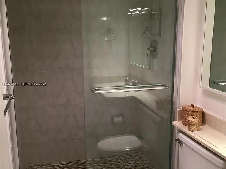 100 Bayview Dr #516 — Photo 28