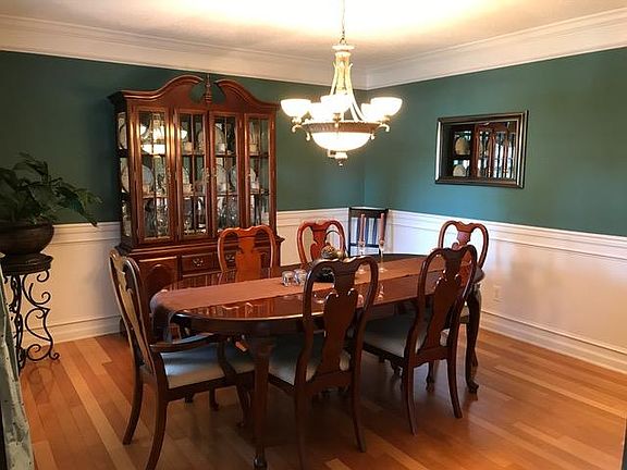 3rd image of 3437 Bridlebrooke Dr
