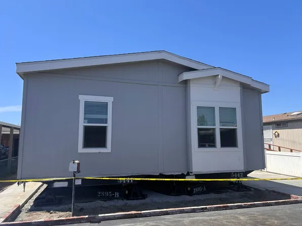9080 Bloomfield Ave Space 199, Cypress, CA 90630