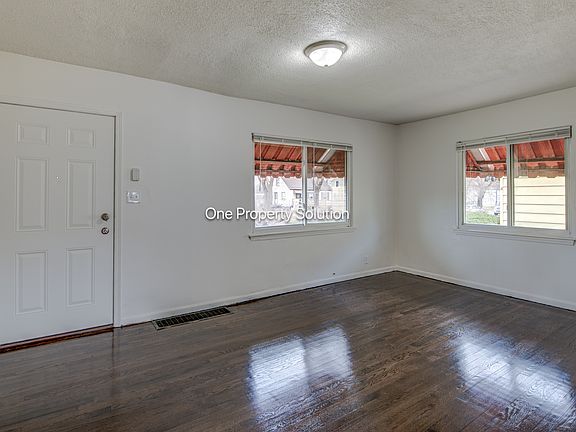 3rd image of 336 Wilson St