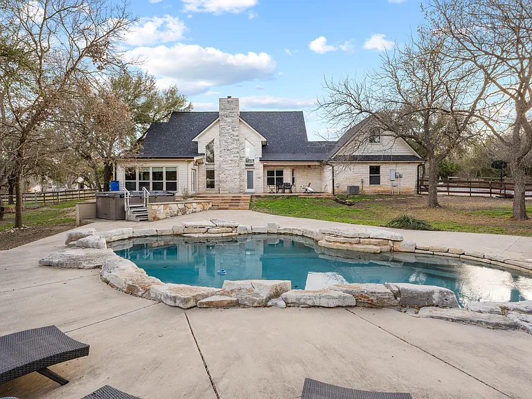 1060L Great Oaks — Photo 54