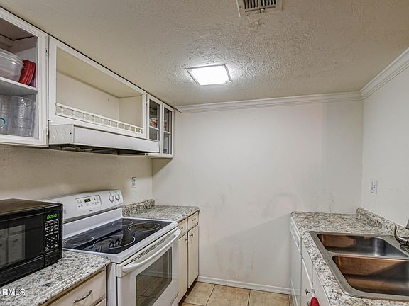 2nd image of 1730 W Emelita Ave APT 1005