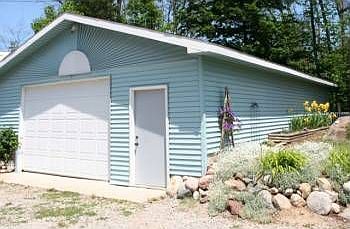 2nd image of 2494 Carroll Rd