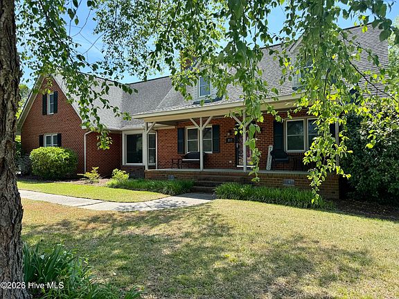 2nd image of 102 Squire Drive