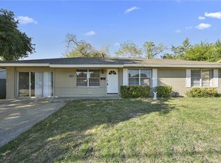 1702 E William J Bryan Pkwy, Bryan, TX 77803