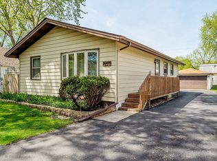 4010 N Grant St, Westmont, IL