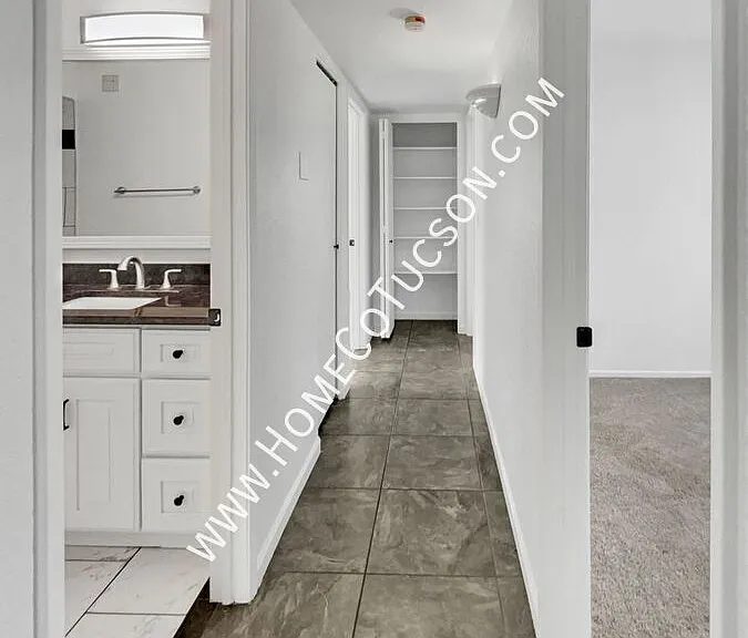 10002 E Stella Rd — Photo 20